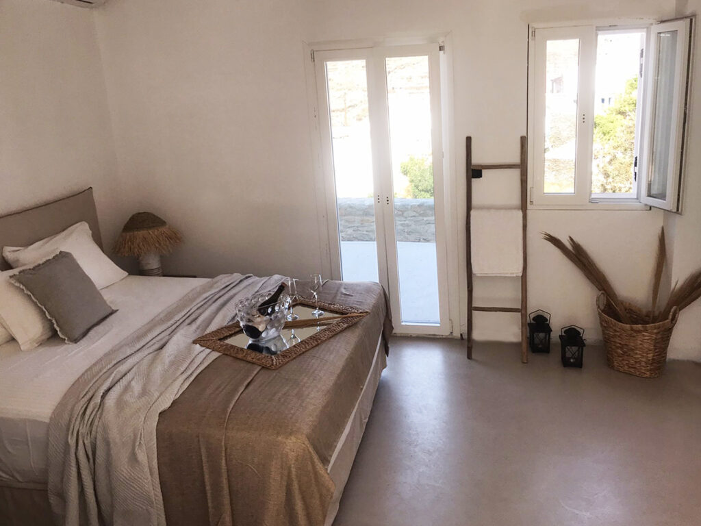 Book your house in Kithnos island, Greece